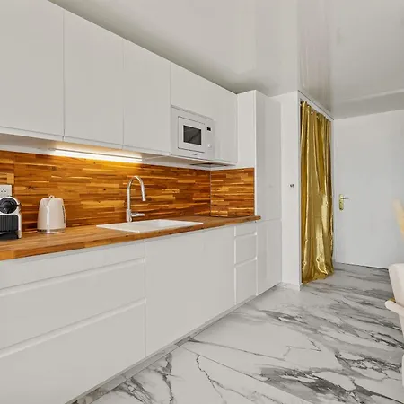 בית נופש Aurea Heliopolis - Exceptional Sea View *
