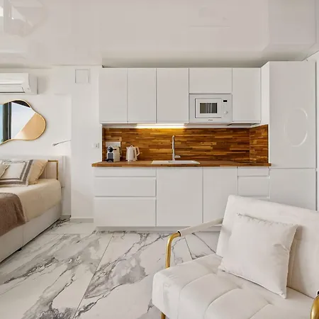 Aurea Heliopolis - Exceptional Sea View אגדה